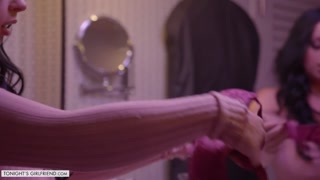 Смотри Pornstar Gives Fan Hotel Room Blowjob - топовое порно в 4K на FULL-PORN.COM