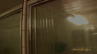 Смотри Berlin's shower solo – pussy play and moans - топовое порно в 4K на FULL-PORN.COM