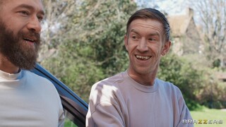 Смотри Deepthroat Double Trouble with Mia and Xander - топовое порно в 4K на FULL-PORN.COM