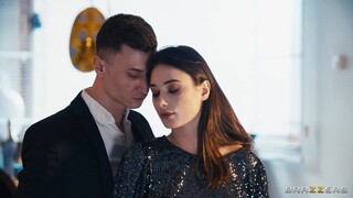 Смотри Charlie Dean's Perfect Gift to Liya Silver: Spanking and Side Fuck in Living Room - топовое порно в 4K на FULL-PORN.COM