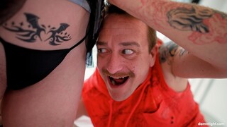 Смотри Kitty Kunt Gives Blowjob and Gets Shitfaced - топовое порно в 4K на FULL-PORN.COM