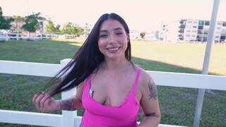 Смотри Outdoor Encounter with a Muscular Guy - топовое порно в 4K на FULL-PORN.COM