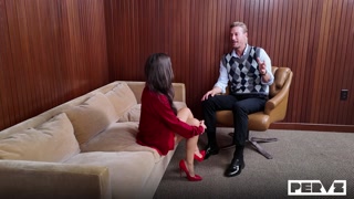 Смотри Petite Freya's Big Sexual Appetite: Can Therapy Help? (Reptyle Labs Continues) - топовое порно в 4K на FULL-PORN.COM