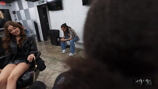 Смотри Barbershop Blowjob and Ass Fingering - топовое порно в 4K на FULL-PORN.COM