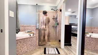 Смотри Jade Frost Gets Blown by Trev Anthony in the Shower! - топовое порно в 4K на FULL-PORN.COM