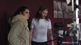 Смотри Candid Moments: Mariska's Portrait - топовое порно в 4K на FULL-PORN.COM