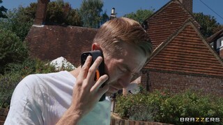Смотри Chloe Savage Gives Danny D a Blowjob by the Pool - топовое порно в 4K на FULL-PORN.COM