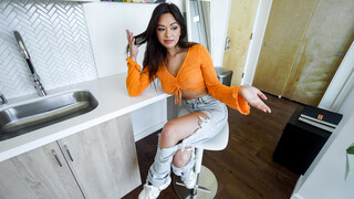 Смотри Brunette Girl Fucked by Her Stepdad After Divorce - топовое порно в 4K на FULL-PORN.COM