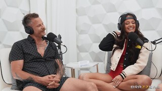 Смотри Facial and FFM Action with Ryan Reid, Scott Nails, and Gal Ritchie - топовое порно в 4K на FULL-PORN.COM
