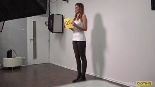 Смотри European Teen Anna Takes Cum - топовое порно в 4K на FULL-PORN.COM