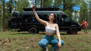 Смотри Blowjob in the Great Outdoors with Sera - топовое порно в 4K на FULL-PORN.COM