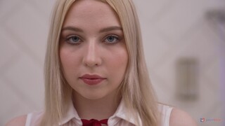 Смотри Deepthroat Gangbang for 18 Year Old Teen - топовое порно в 4K на FULL-PORN.COM