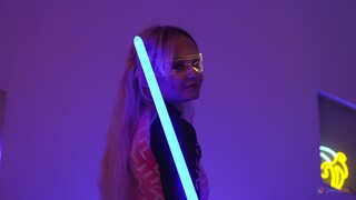 Смотри Teen Girl's First Gangbang - 8 Guys, Only Anal - топовое порно в 4K на FULL-PORN.COM