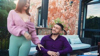 Смотри Blowjob Cheating with Socks and Thong - топовое порно в 4K на FULL-PORN.COM