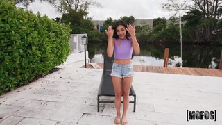 Missionary Fuck with Vanessa Moon - 4K порно видео на FULL-PORN.COM