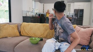 Смотри Interracial Elephant Encounter - топовое порно в 4K на FULL-PORN.COM