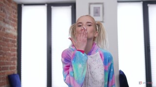 Смотри Schoolgirl Loli Pop Gets Double Penetrated and Facial - топовое порно в 4K на FULL-PORN.COM