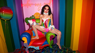 Concept: Clussy Loves Clowns - 4K порно видео на FULL-PORN.COM