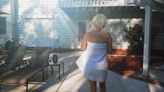 Смотри Small Tits Chick Sucks Cock in Pool - топовое порно в 4K на FULL-PORN.COM
