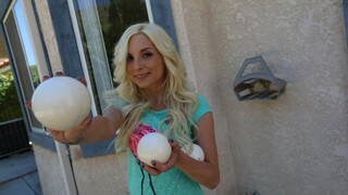 Смотри POV Spinner Gags on a Young Dick - топовое порно в 4K на FULL-PORN.COM