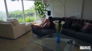 Смотри Guest Watches Eliza Ibarra Masturbate - топовое порно в 4K на FULL-PORN.COM