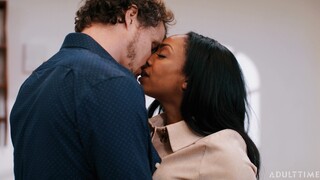 Смотри Interracial Kitchen Action: Robby Apples and Ebony - топовое порно в 4K на FULL-PORN.COM