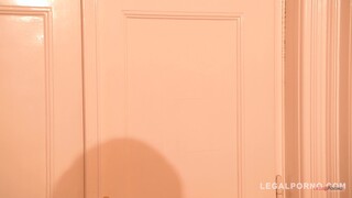 Смотри Two Studs Fuck Gina Gerson in a Rough Sex Session - топовое порно в 4K на FULL-PORN.COM