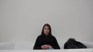 Смотри Casting Couch Anna - European Cutie - топовое порно в 4K на FULL-PORN.COM