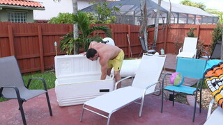 Смотри Alex Blake Outdoor Sex with Peter Green's Big Cock - топовое порно в 4K на FULL-PORN.COM