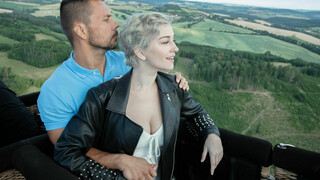 Blowjob and More in the Clouds - 4K порно видео на FULL-PORN.COM